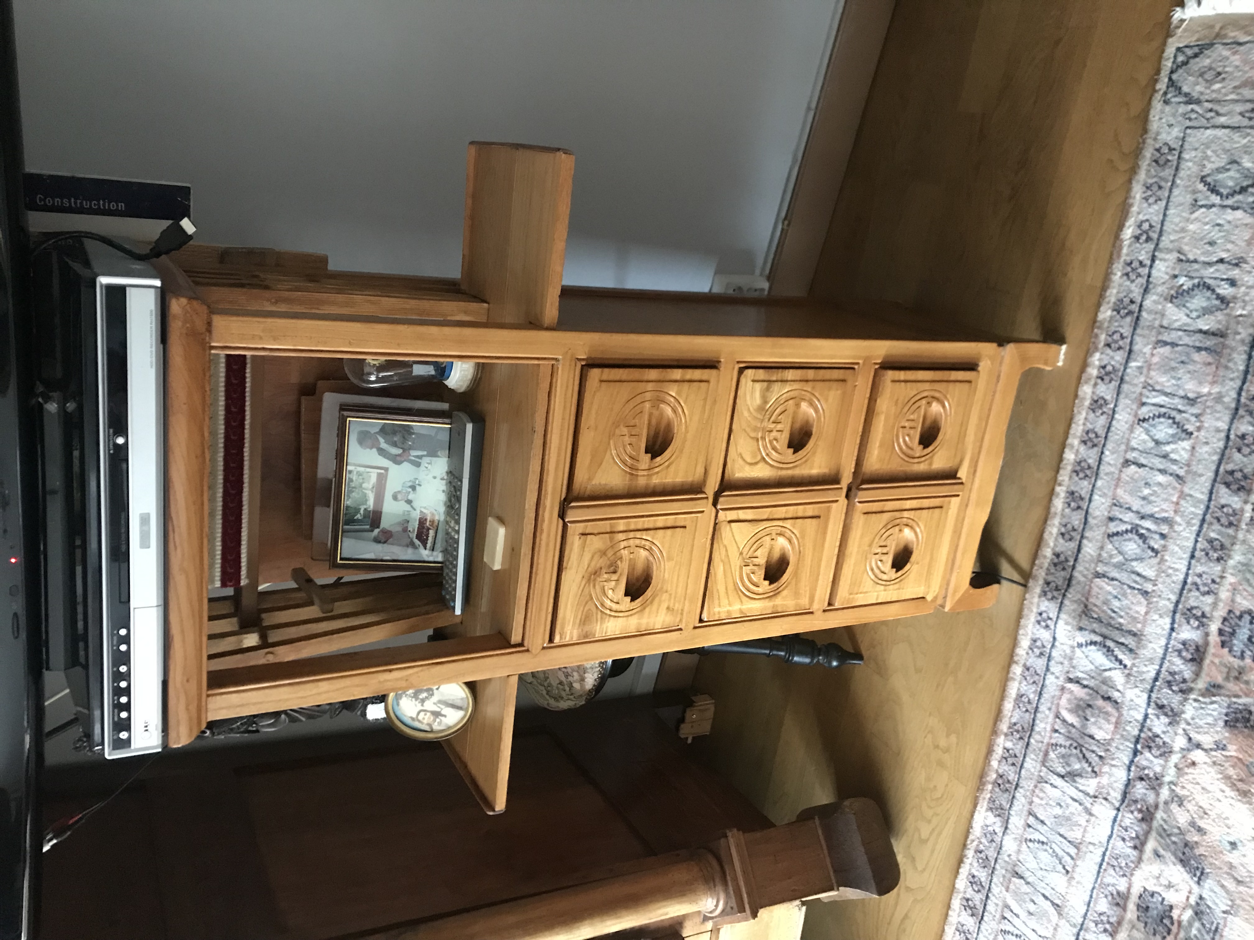 Meuble a rangements